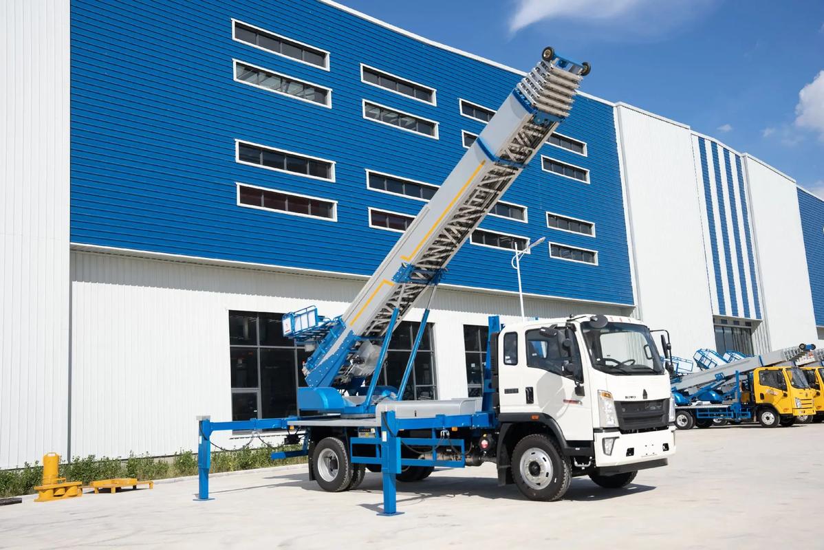 君山小型云梯车上料车租赁多少钱