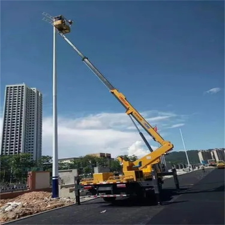 君山维修路灯的曲臂升降车出租