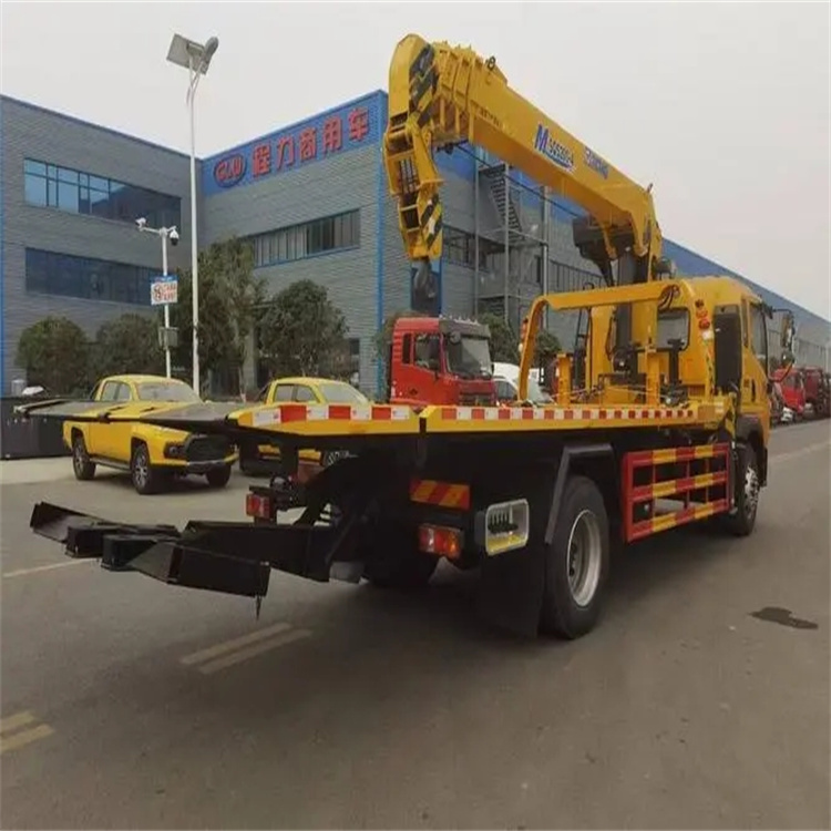 君山附近小随车吊出租电话，轻松解决搬运烦恼