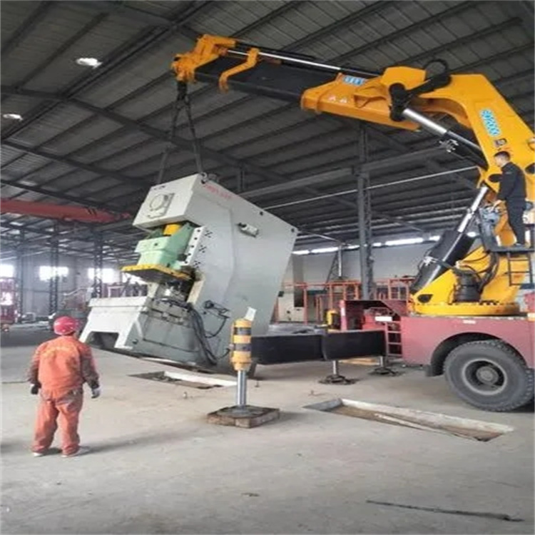 君山80吨折臂吊车出租附近电话